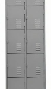 Roupeiro de aço com 10 portas com pitão para cadeado.